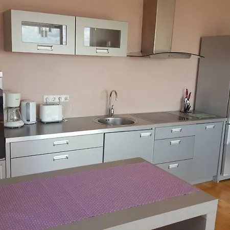 Skyline Apartment, Seaview Apartment